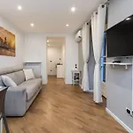 Magnoliaapartments - 5 Nirone Center アパート ミラノ