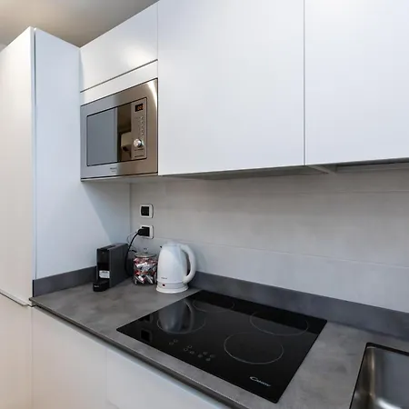 5 Nirone Center * Milan
